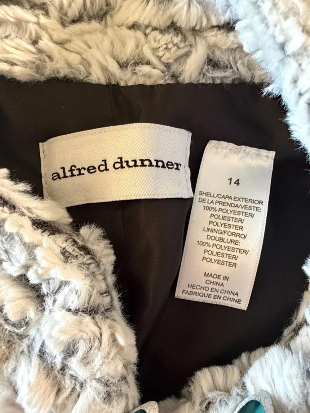 Alfred Dunner Light Gray Faux Fur Textured Jacket Size 14